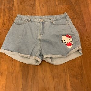 Size 4x SHEIN Hello Kitty Shorts